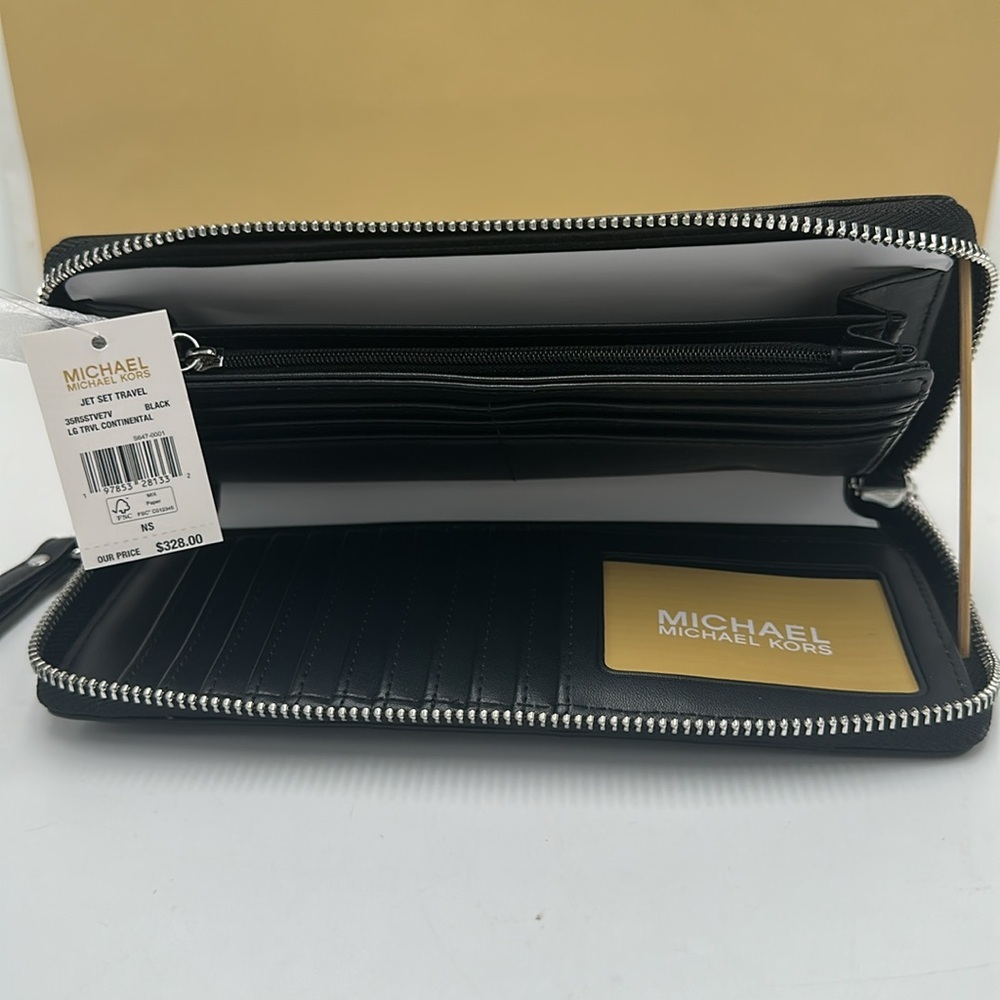 MICHAEL KORS Continental Wristlet Phone Case Wallet Black 
NWT - Picture 8 of 13